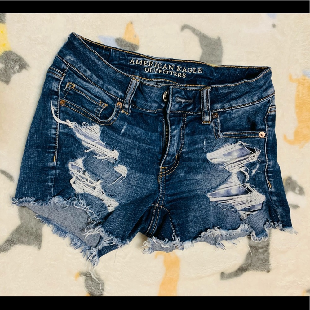 American Eagle Super Stretch Shorts Size 4